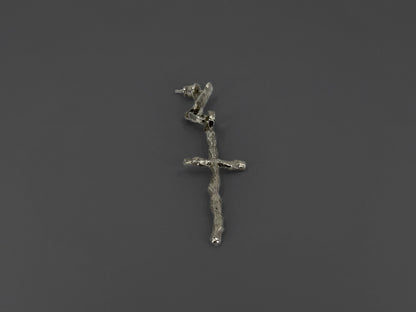 Dangle Cross Earring LevenExclusive