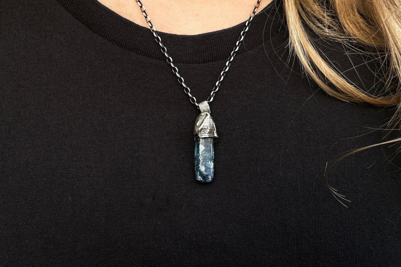 Kyanite Pendant Necklace LevenExclusive