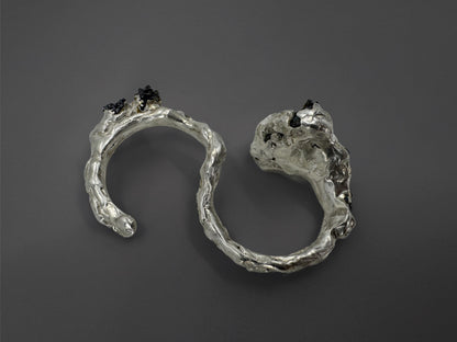 ვერცხლის ბეჭედი ქვით