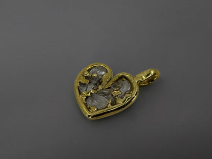 გულის ფორმის გულსაკიდი